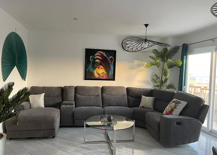 Private Sea View Penthouse New Pool And Jacuzzi In Montazah