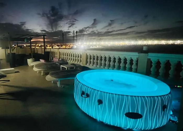 Private Sea View Penthouse New Pool And Jacuzzi In Montazah